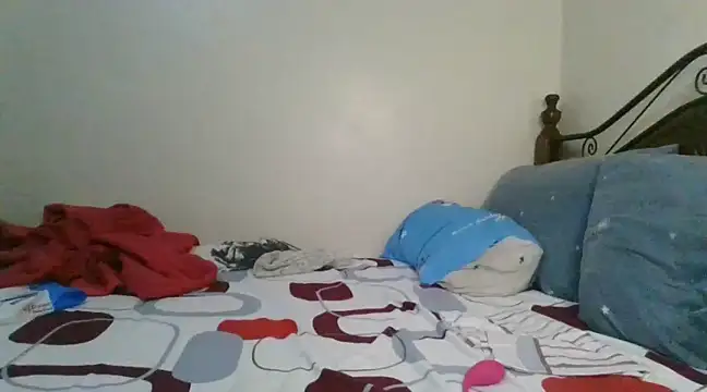 Snapshot of Sonnia_ chatting on 02.17.25 Sonnia online show from 02.17.25