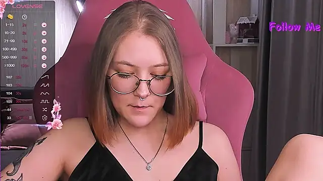 Snapshot of bunny_bubble chatting on 12.22.24 bunny bubble online show from 12.22.24