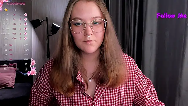 Snapshot of bunny_bubble chatting on 10.04.25 bunny bubble online show from 10.04.25