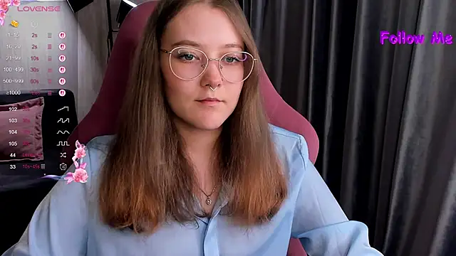 Snapshot of bunny_bubble chatting on 10.11.25 bunny bubble online show from 10.11.25