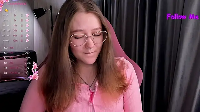 Snapshot of bunny_bubble chatting on 10.12.25 bunny bubble online show from 10.12.25