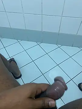 Snapshot of SLhotman chatting on 03.13.25 SLhotman online show from 03.13.25