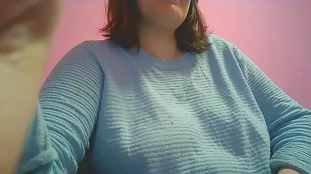 Snapshot of Lucinka1 chatting on 12.06.24 Lucinka1 online show from 12.06.24