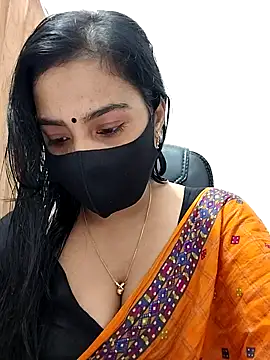 Snapshot of Ritusri_Dotta chatting on 12.18.24 Ritusri Dotta online show from 12.18.24