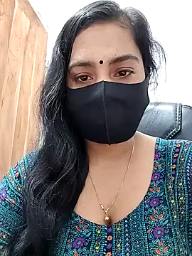 Snapshot of Ritusri_Dotta chatting on 12.19.24 Ritusri Dotta online show from 12.19.24