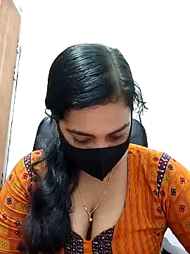 Snapshot of Ritusri_Dotta chatting on 12.21.24 Ritusri Dotta online show from 12.21.24