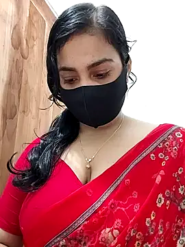 Snapshot of Ritusri_Dotta chatting on 12.21.24 Ritusri Dotta online show from 12.21.24