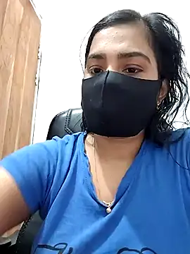 Snapshot of Ritusri_Dotta chatting on 12.24.24 Ritusri Dotta online show from 12.24.24