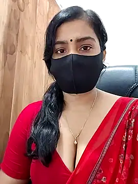 Snapshot of Ritusri_Dotta chatting on 12.24.24 Ritusri Dotta online show from 12.24.24
