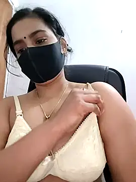 Snapshot of Ritusri_Dotta chatting on 12.26.24 Ritusri Dotta online show from 12.26.24