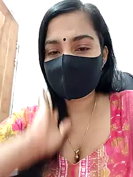 Snapshot of Ritusri_Dotta chatting on 12.28.24 Ritusri Dotta online show from 12.28.24