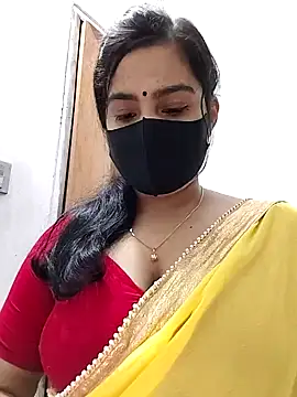 Snapshot of Ritusri_Dotta chatting on 02.05.25 Ritusri Dotta online show from 02.05.25