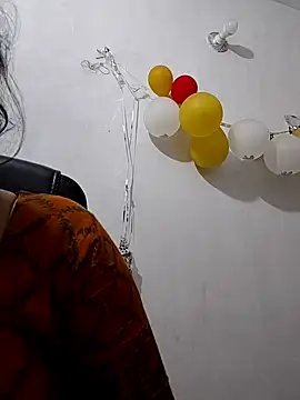 Snapshot of Ritusri_Dotta chatting on 02.10.25 Ritusri Dotta online show from 02.10.25