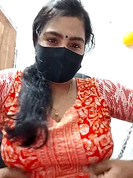 Snapshot of Ritusri_Dotta chatting on 02.18.25 Ritusri Dotta online show from 02.18.25