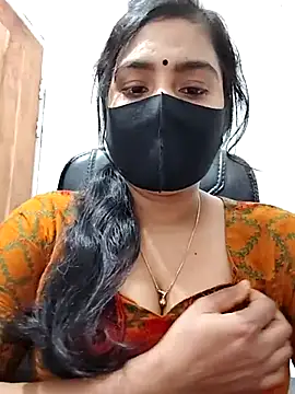 Snapshot of Ritusri_Dotta chatting on 02.18.25 Ritusri Dotta online show from 02.18.25