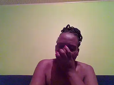 Snapshot of Shaz_brown chatting on 01.04.25 Shaz brown online show from 01.04.25