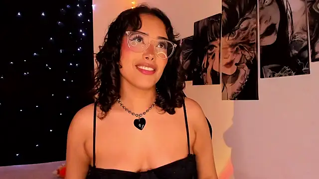 Snapshot of willow_poisson chatting on 12.26.24 willow poisson online show from 12.26.24