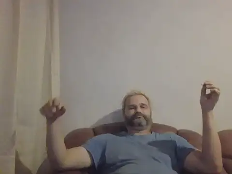 Snapshot of CristianFreeSex chatting on 10.07.25 CristianFreeSex online show from 10.07.25