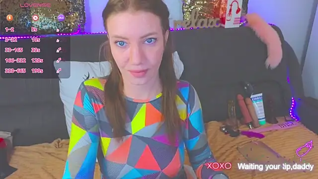 Snapshot of AlexaStoun chatting on 01.19.25 AlexaStoun online show from 01.19.25