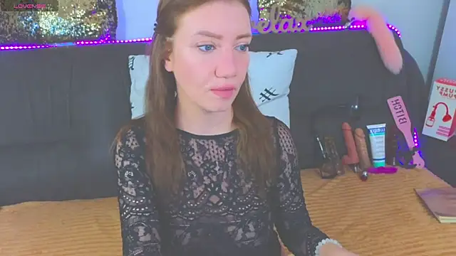 Snapshot of AlexaStoun chatting on 01.20.25 AlexaStoun online show from 01.20.25