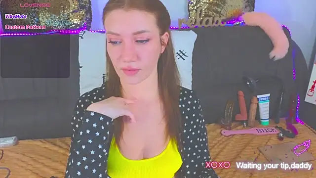 Snapshot of AlexaStoun chatting on 01.31.25 AlexaStoun online show from 01.31.25