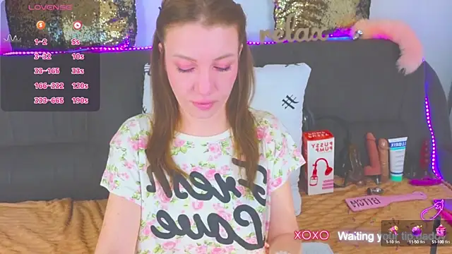 Snapshot of AlexaStoun chatting on 02.02.25 AlexaStoun online show from 02.02.25