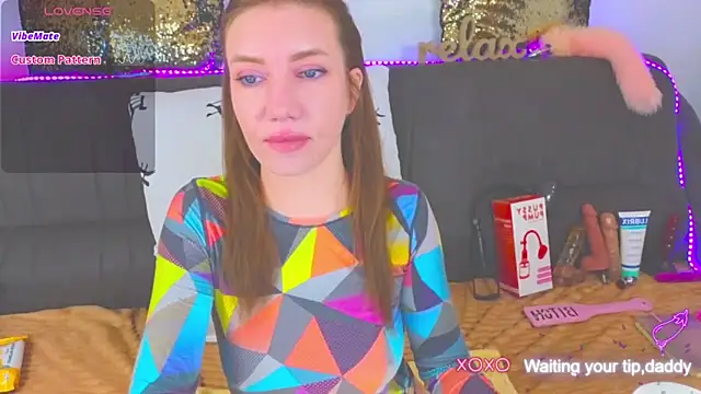 Snapshot of AlexaStoun chatting on 02.04.25 AlexaStoun online show from 02.04.25