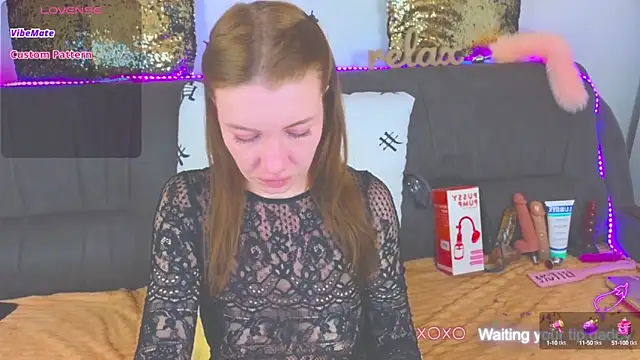 Snapshot of AlexaStoun chatting on 02.06.25 AlexaStoun online show from 02.06.25