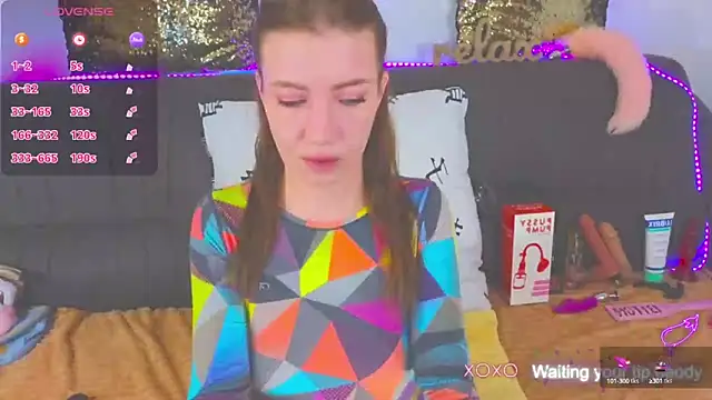 Snapshot of AlexaStoun chatting on 02.11.25 AlexaStoun online show from 02.11.25