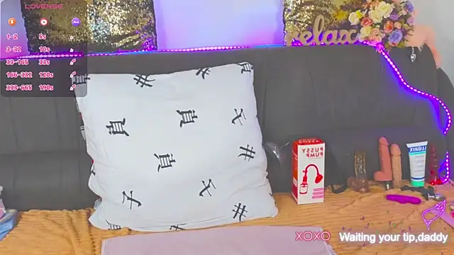 Snapshot of AlexaStoun chatting on 02.14.25 AlexaStoun online show from 02.14.25