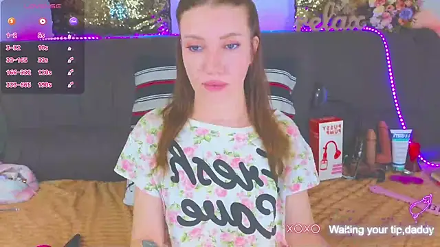 Snapshot of AlexaStoun chatting on 02.22.25 AlexaStoun online show from 02.22.25