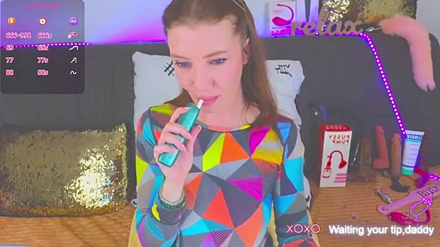 Snapshot of AlexaStoun chatting on 03.09.25 AlexaStoun online show from 03.09.25