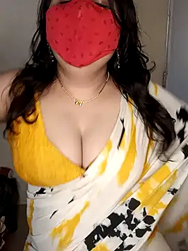 Snapshot of Love-priya chatting on 02.01.25 Love-priya online show from 02.01.25