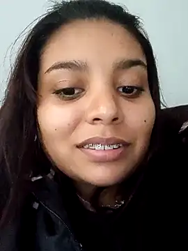 Snapshot of stefanie010 chatting on 12.18.24 stefanie010 online show from 12.18.24