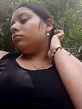 Snapshot of stefanie010 chatting on 01.19.25 stefanie010 online show from 01.19.25