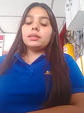 Snapshot of stefanie010 chatting on 03.13.25 stefanie010 online show from 03.13.25