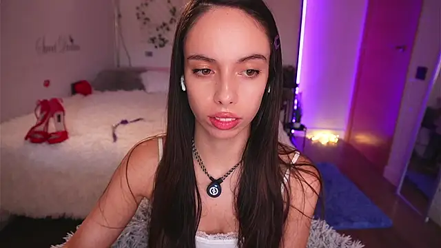 Dayna Nebula online show from 10.13.25