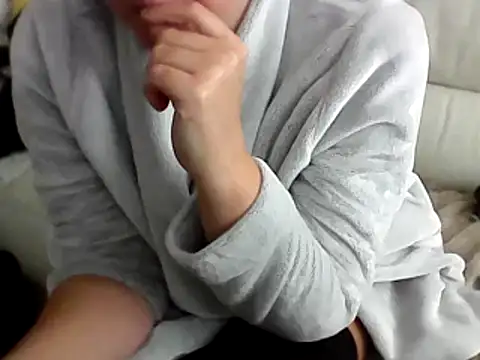 Snapshot of DragoneSFR chatting on 01.24.25 DragoneSFR online show from 01.24.25