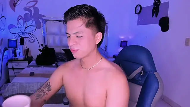 Snapshot of Niicky1_ chatting on 02.28.25 Niicky1  online show from 02.28.25