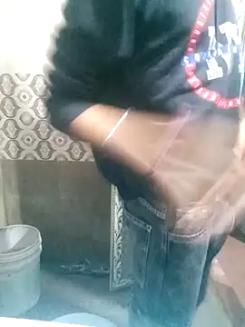 Snapshot of snigdha25 chatting on 09.29.25 snigdha25 online show from 09.29.25