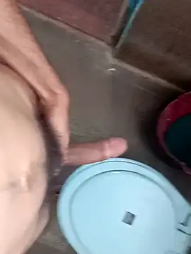 Snapshot of snigdha25 chatting on 09.30.25 snigdha25 online show from 09.30.25