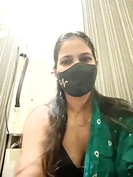 Snapshot of indianliza chatting on 10.25.25 indianliza online show from 10.25.25