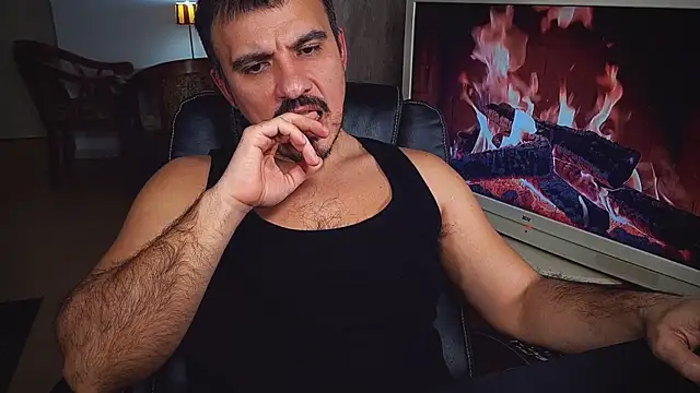 Snapshot of officeman7 chatting on 01.13.25 officeman7 online show from 01.13.25