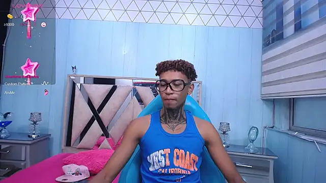 sexy blacks  online show from 01.11.25