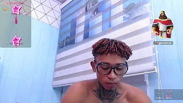 sexy blacks  online show from 01.17.25