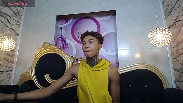 sexy blacks  online show from 01.27.25