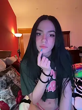 Snapshot of ShannonShanny chatting on 12.07.24 ShannonShanny online show from 12.07.24