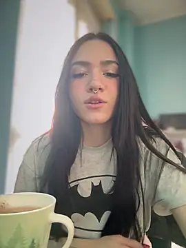 Snapshot of ShannonShanny chatting on 01.21.25 ShannonShanny online show from 01.21.25