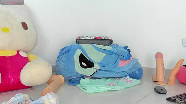 Snapshot of Bigdickgirls_02 chatting on 03.04.25 Bigdickgirls 02 online show from 03.04.25