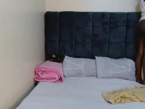 Kimberllie s online show from 02.19.25